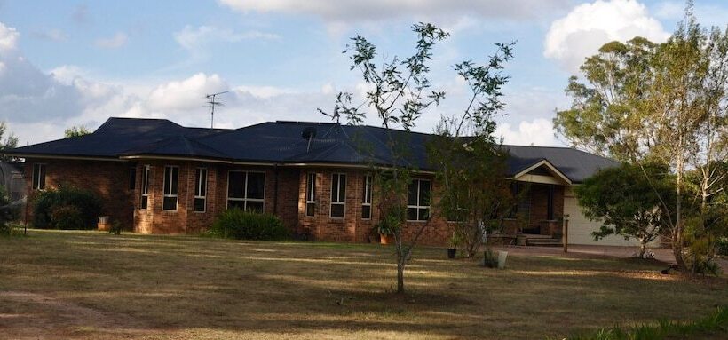 Fullcircle Farm Bed & Breakfast