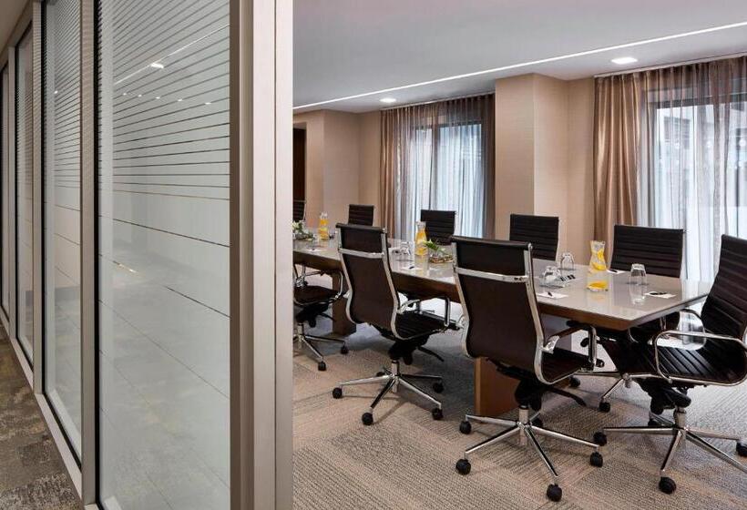 Ac Hotel By Marriott Minneapolis Downtown