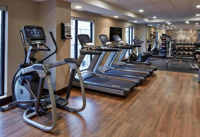 Ac Hotel By Marriott Minneapolis Downtown