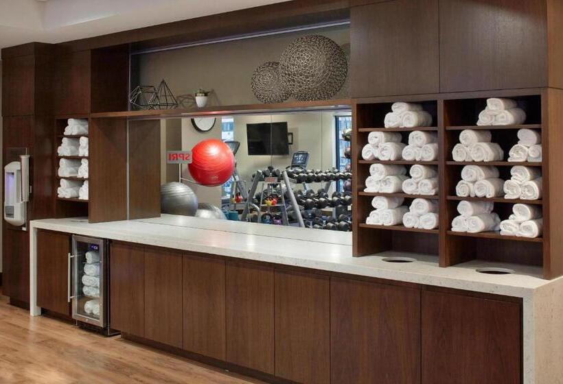 Ac Hotel By Marriott Minneapolis Downtown