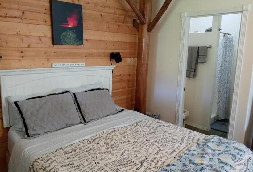 ホテル Aloha Crater Lodge