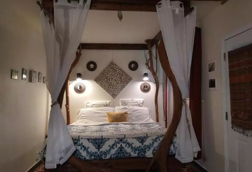 ホテル Aloha Crater Lodge