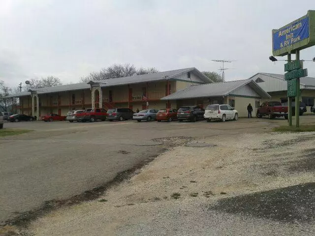 ホテル American Inn & Rv Park