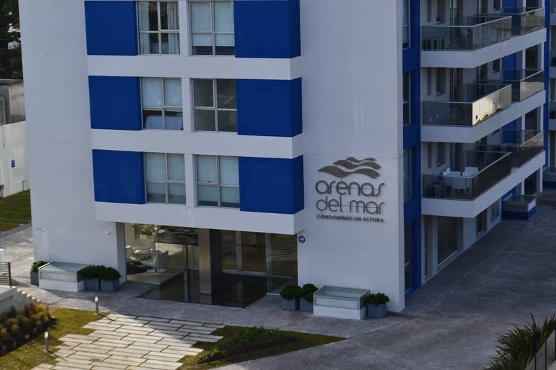 Hotel Arenas Del Mar