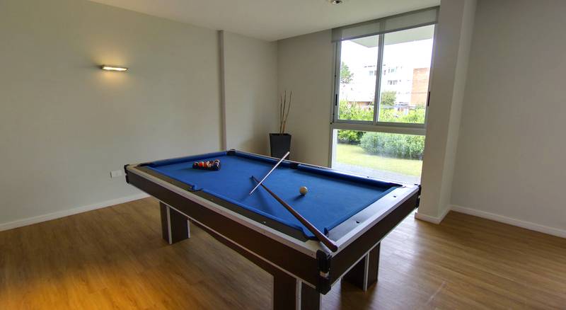 Hotel Arenas Del Mar