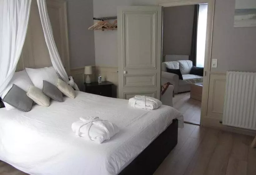 هتل Chambre D'hôtes Les Epicuriens