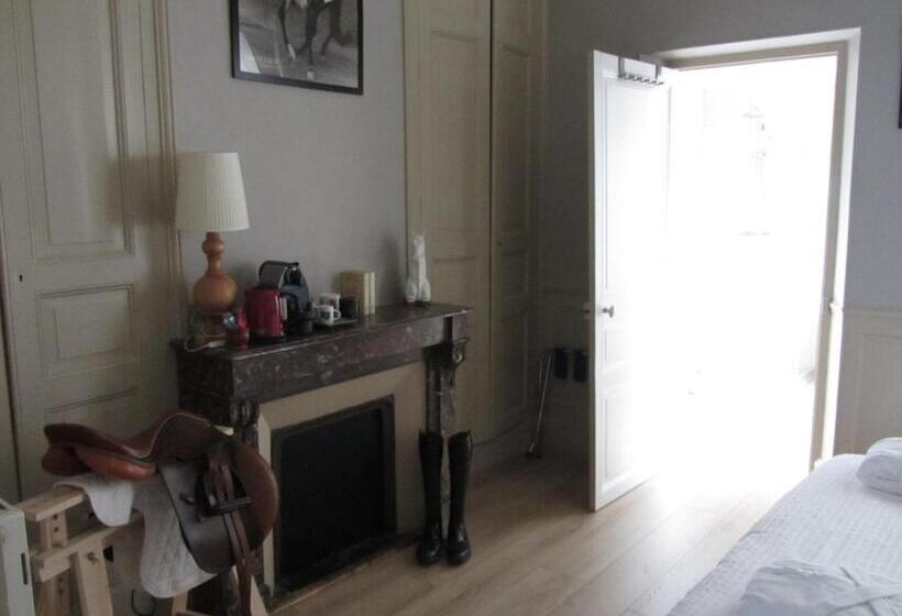 هتل Chambre D'hôtes Les Epicuriens