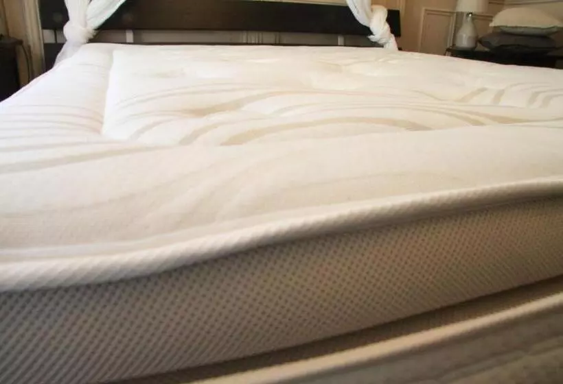 هتل Chambre D'hôtes Les Epicuriens