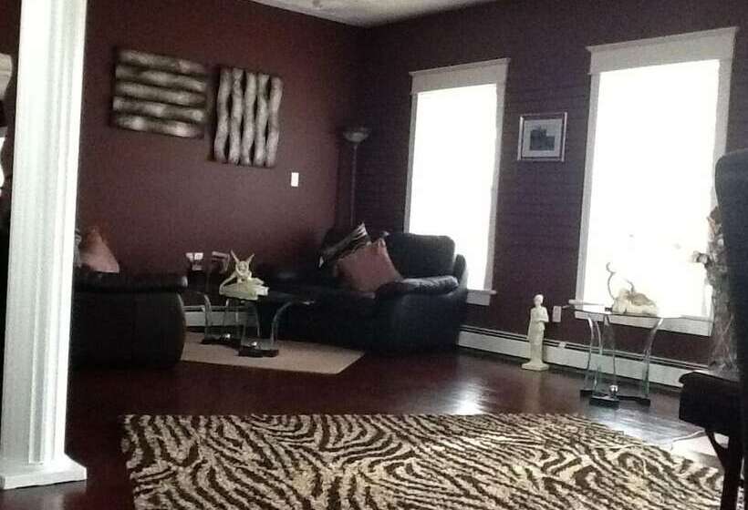 Hotel Driftwood Heights Bed & Breakfast