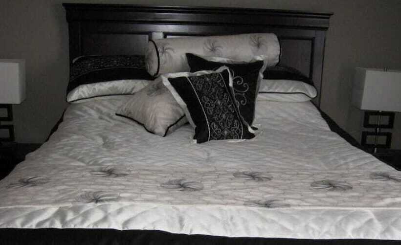 Hotel Driftwood Heights Bed & Breakfast