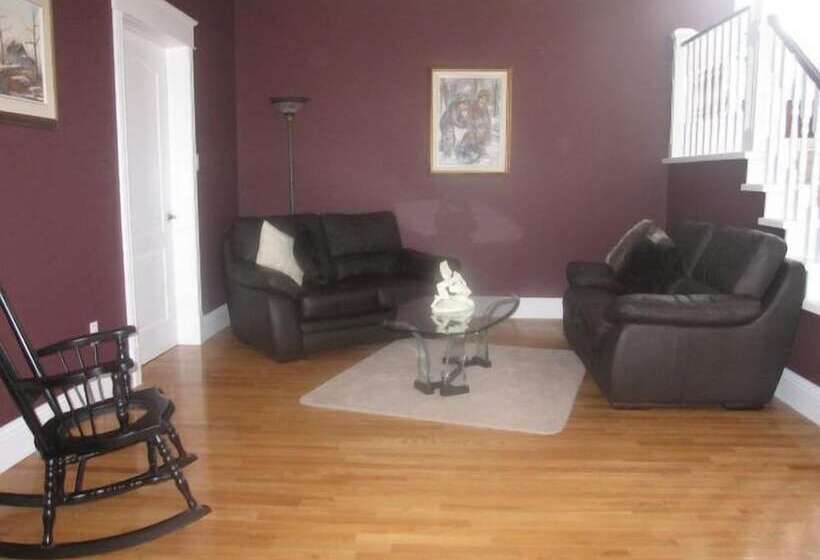 Hotel Driftwood Heights Bed & Breakfast