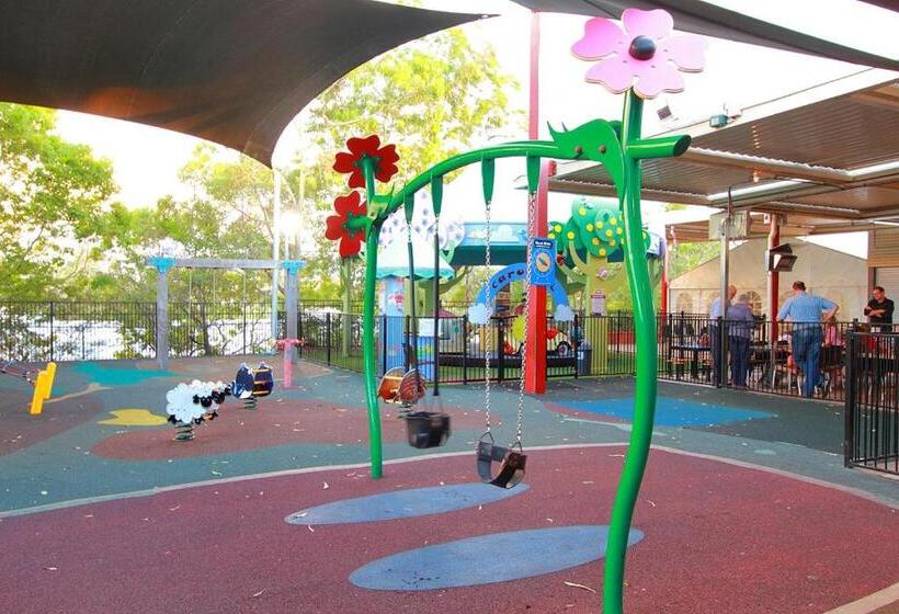 فندق Everton Park