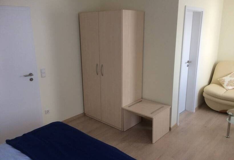 هتل Gambrinus Dutenhofen