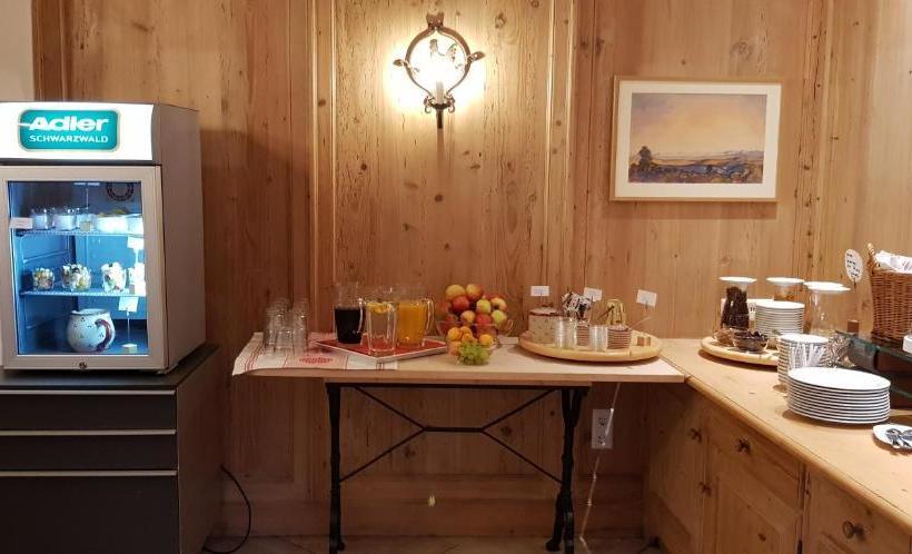 Отель Gasthof Lindenbuck