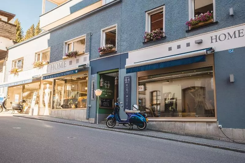 Home Hotel Arosa