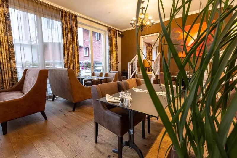 Home Hotel Arosa
