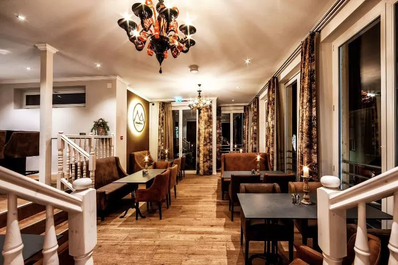 Home Hotel Arosa