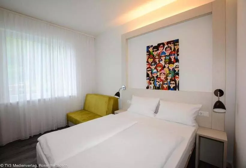 Hotelli Hostel Art & Style