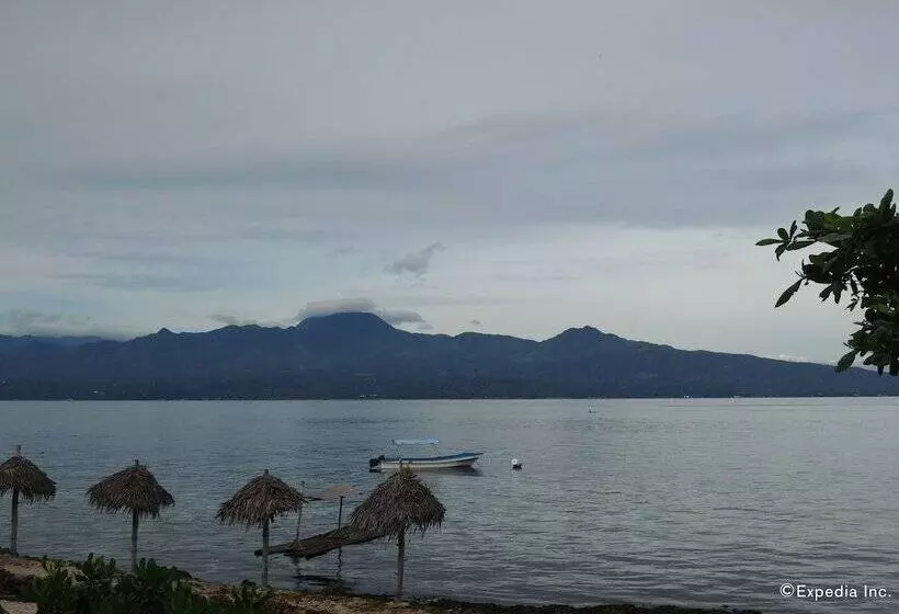 Hotelli New Ocean Terrace Beach Resort
