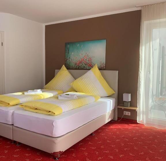 בית מלון כפרי Pension Schwansee