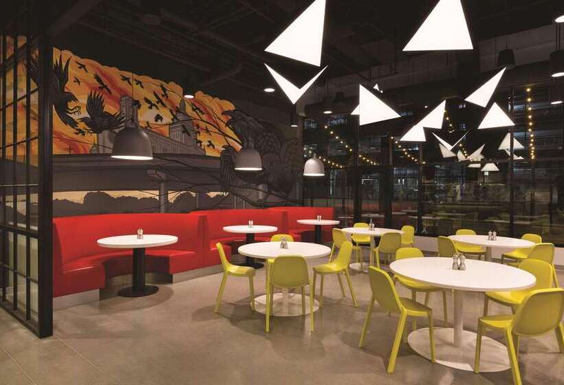 호텔 Radisson Red Minneapolis Downtown