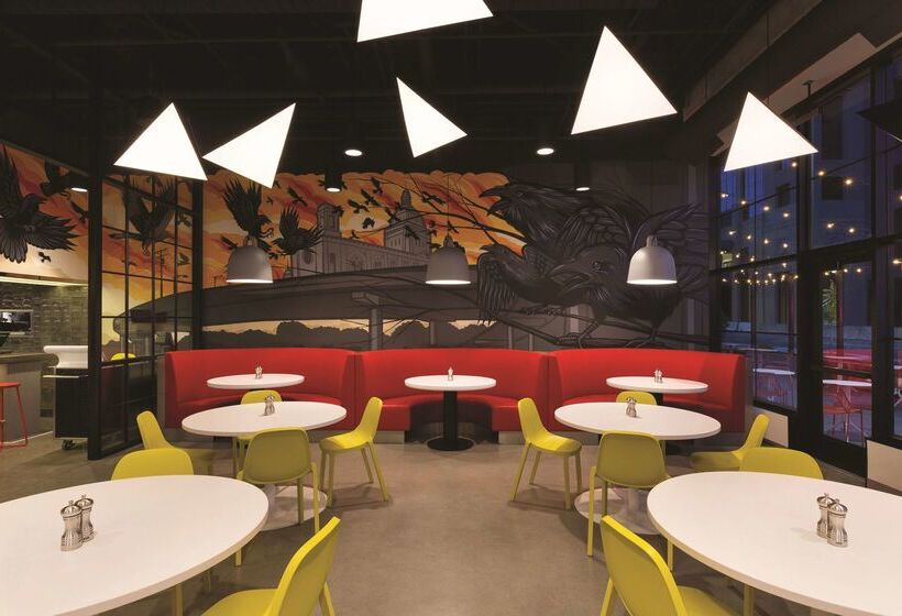 호텔 Radisson Red Minneapolis Downtown