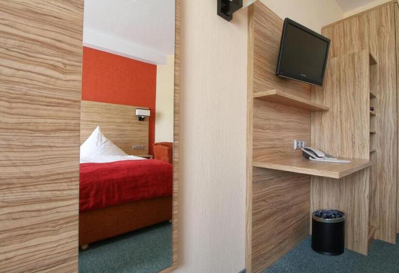 فندق Restaurant Weinberg