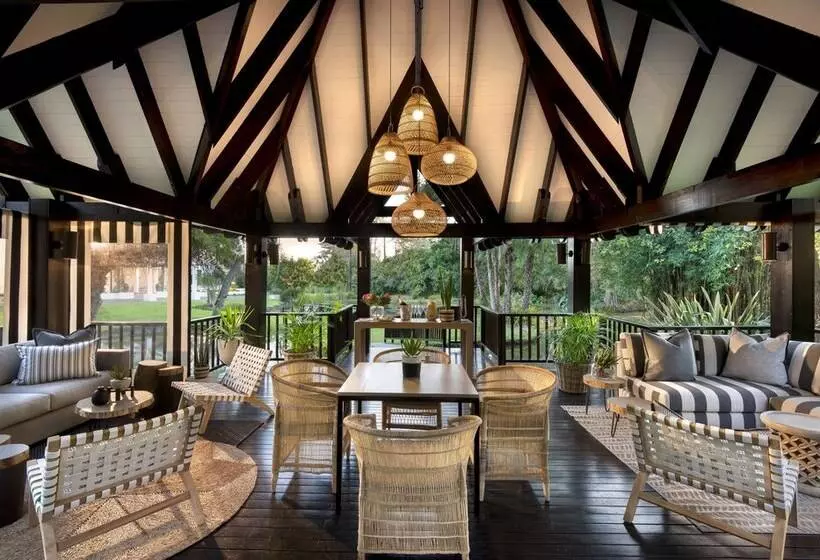 هتل The Manor House At Fancourt
