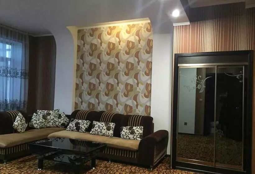 هتل Zhibek Zholy