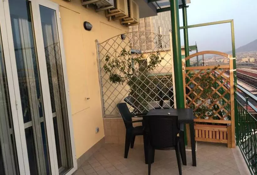 پانسیون Top Floor Rentrooms Napoli