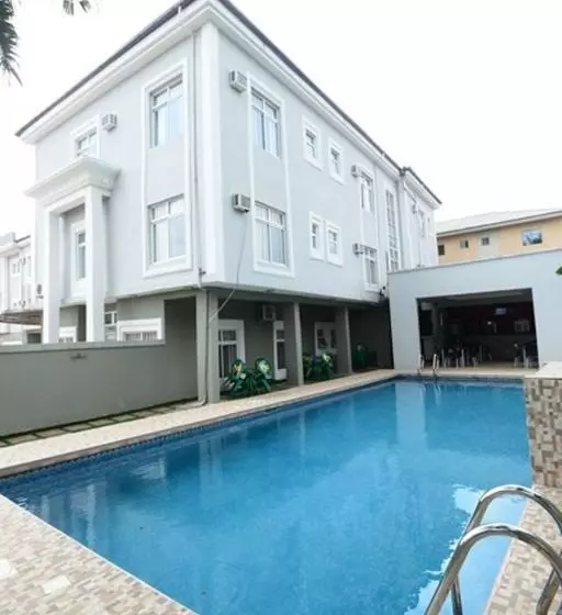 Room In Lodge - Prenox Hotel And Suites