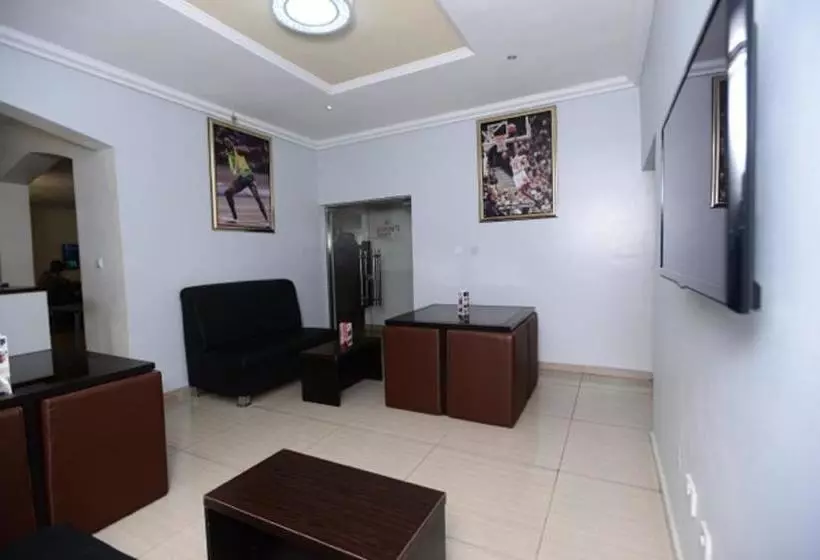Room In Lodge - Prenox Hotel And Suites
