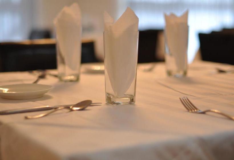 Room In Lodge - Prenox Hotel And Suites