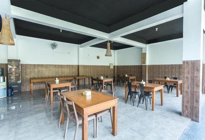 渡假胜地  Bumi Aditya