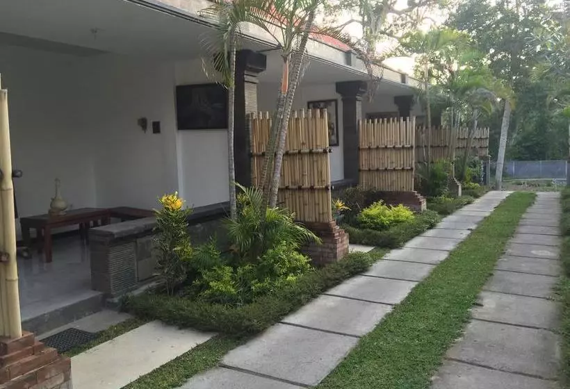 リゾートホテル Kubu Ubud By Baio