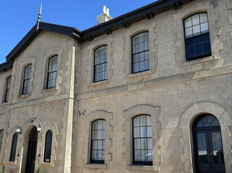 Bed and Breakfast The Customs House Port Macdonnell