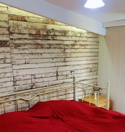 White Shino Hostel
