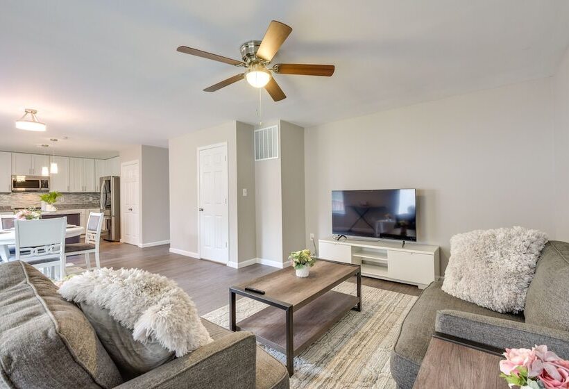 Baltimore Home W/ Deck, 9 Mi To Downtown!