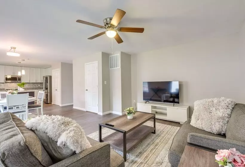 Baltimore Home W/ Deck, 9 Mi To Downtown!