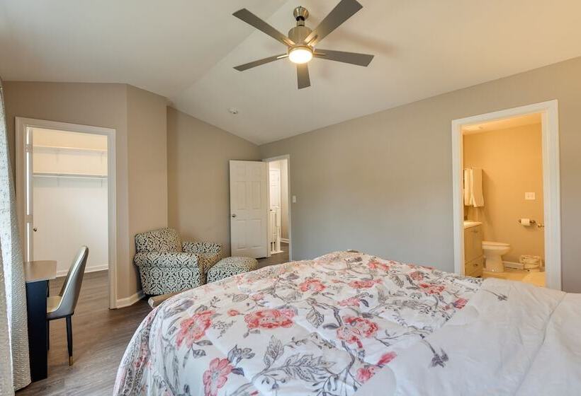 Baltimore Home W/ Deck, 9 Mi To Downtown!