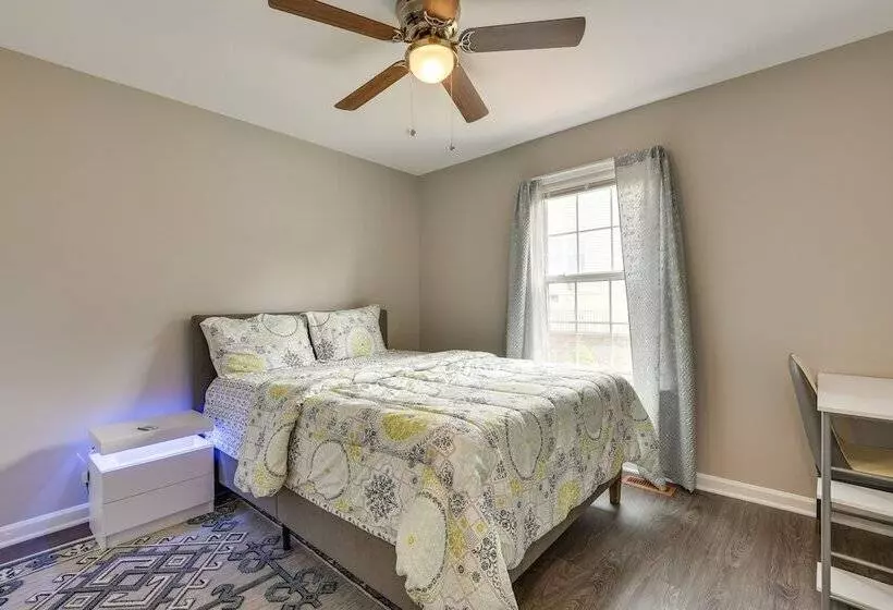 Baltimore Home W/ Deck, 9 Mi To Downtown!