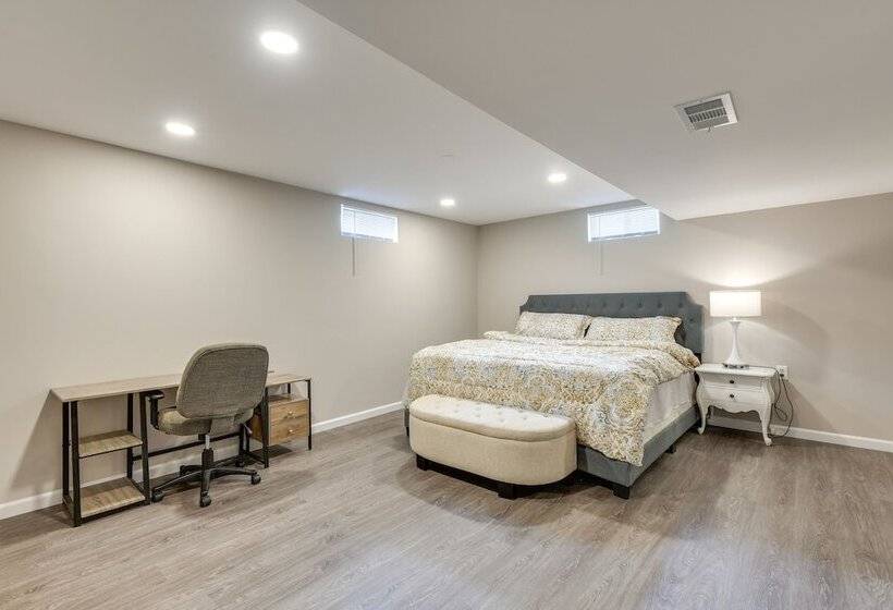 Baltimore Home W/ Deck, 9 Mi To Downtown!