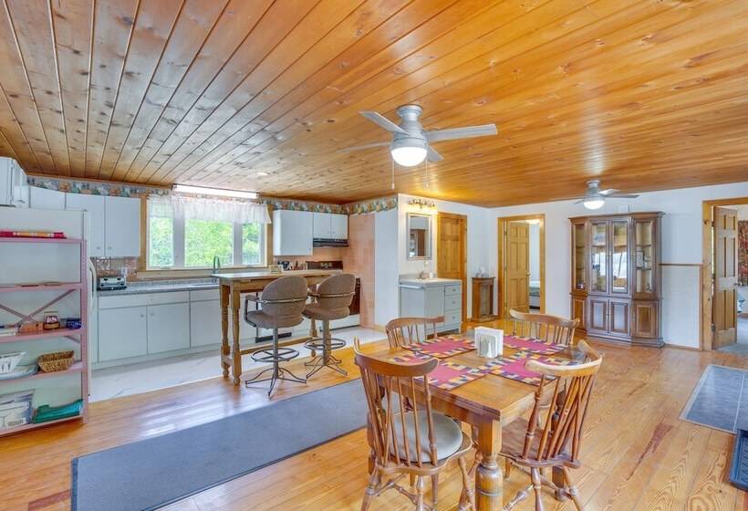 Lakeview Maine Retreat W/ Fire Pit, Grill & Canoe