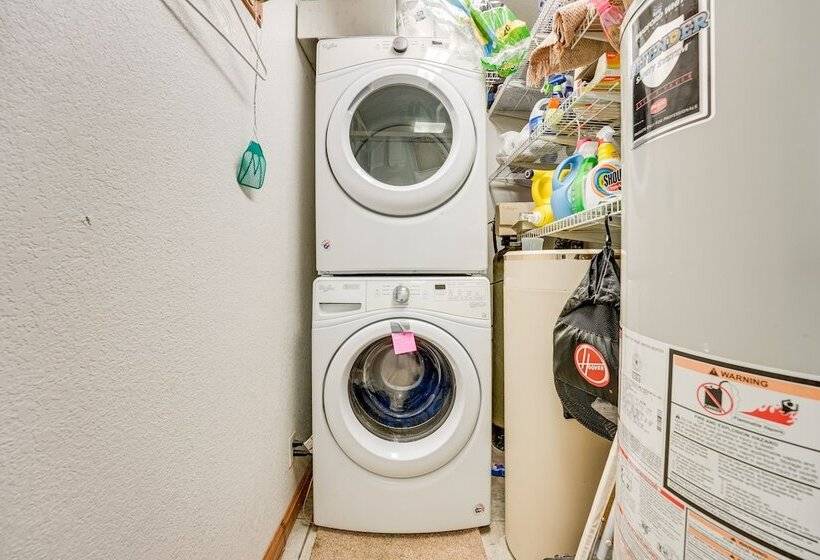 Charming Battle Creek Cottage W/ Dock!