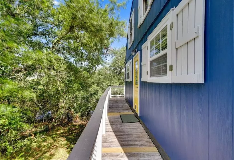 Charming Bay St Louis Home: Deck, On Canal!