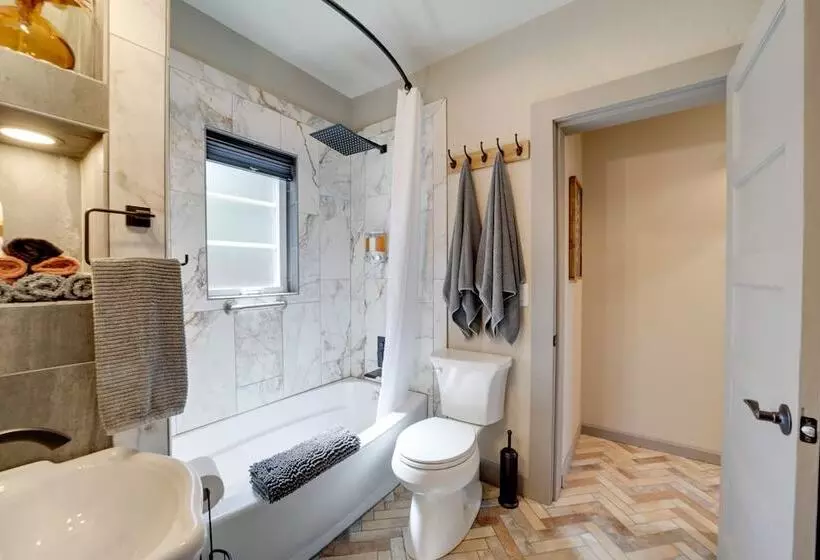 Clarkdale Home W/ Furnished Deck  Half Mi To Dtwn!