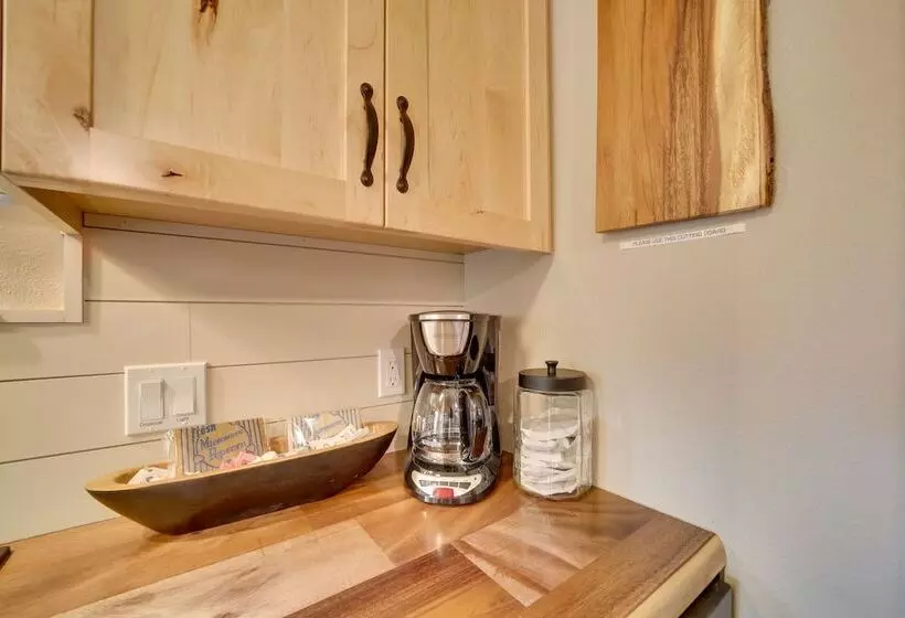 Clarkdale Home W/ Furnished Deck  Half Mi To Dtwn!