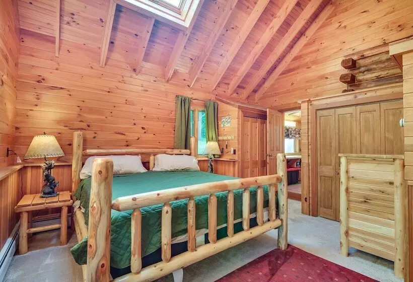 Charming Wellesley Island Cabin Near State Parks