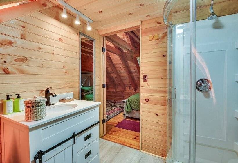 Charming Wellesley Island Cabin Near State Parks