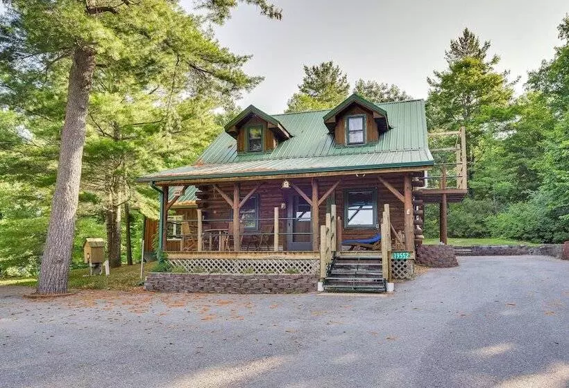 Charming Wellesley Island Cabin Near State Parks